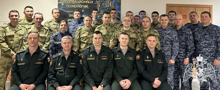 В Пермском военном институте слушатели курсов повышения квалификации прошли обучение и успешно сдали междисциплинарный экзамен