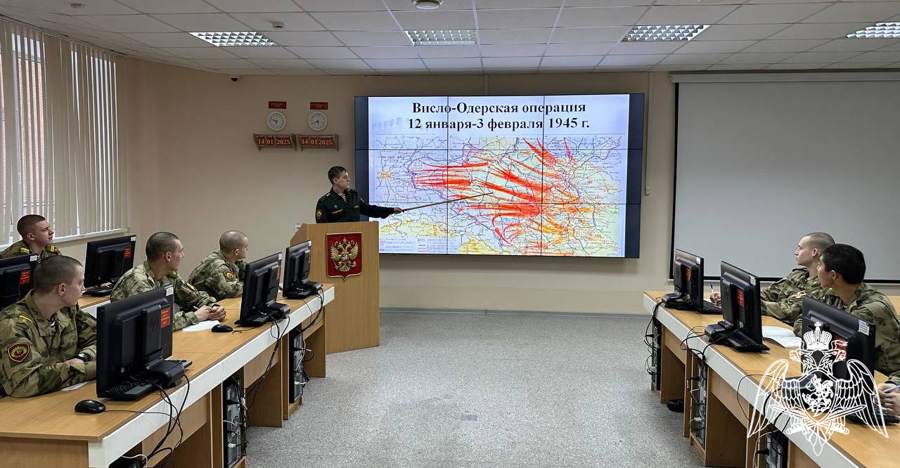 С курсантами факультета (связи) проведено военно-политическое информирование, приуроченное к памятной дате в военной истории