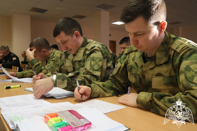 В Пермском военном институте проведены инструкторско-методические занятия с руководителями учебных групп командирской подготовки и их заместителями
