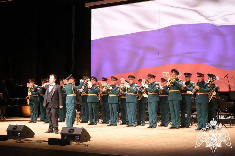 Военный оркестр Пермского военного института войск национальной гвардии Российской Федерации принял участие в праздничном концерте «Для СВОих»