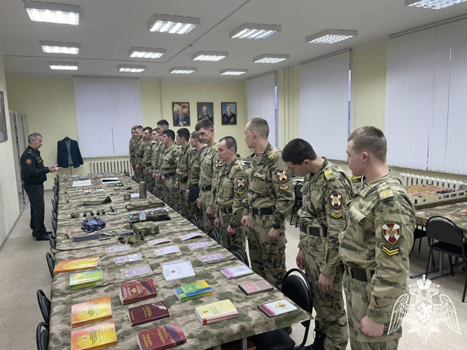 С курсантами факультета (тыла) проведено внеплановое заседание военно-научного кружка, посвященное Дню российской науки