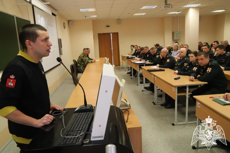 С постоянным составом Пермского военного института проведены занятия лекторами Российского общества «Знание» в рамках проекта «Знание. Государство»