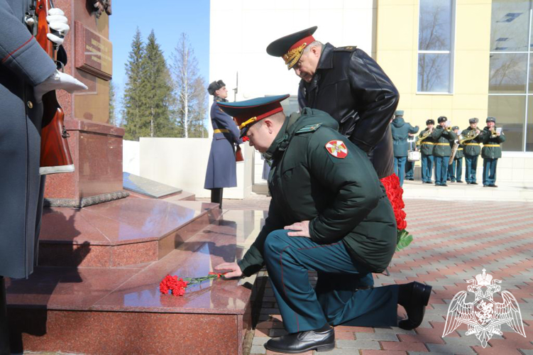 Для личного состава Пермского военного института проведен праздничный концерт, посвященный Дню войск национальной гвардии Российской Федерации
