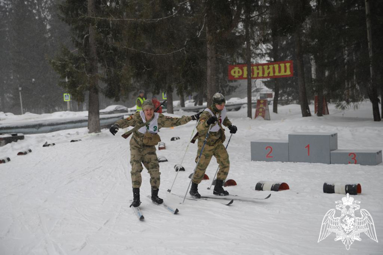 В Пермском военном институте прошла лыжная эстафета, посвящённая памяти капитана В.Т. Халуторных и военнослужащих, погибших при исполнении воинского долга