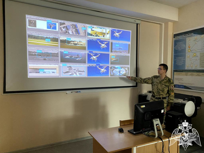 В Пермском военном институте прошла межвузовская научно-практическая конференция «Применение современных информационных технологий в служебно-боевой деятельности»
