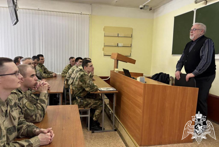 С постоянным составом Пермского военного института проведены занятия лекторами Российского общества «Знание» в рамках проекта «Знание. Государство»