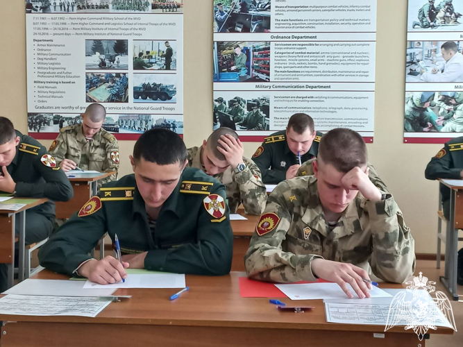 Олимпиада по английскому языку объединила курсантов первого курса Пермского военного института