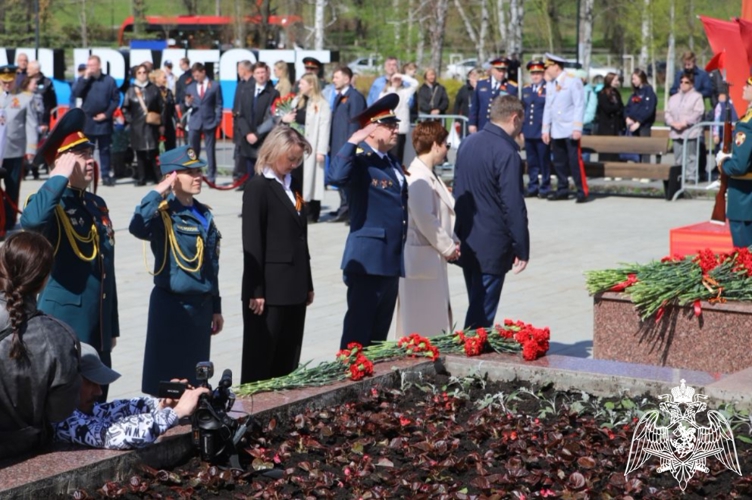 Начальник Пермского военного института Росгвардии  принял участие в церемонии возложения цветов и венков