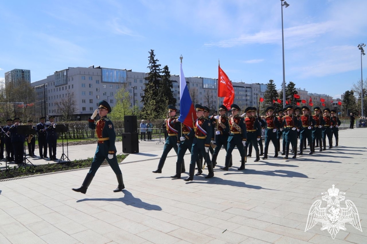 Начальник Пермского военного института Росгвардии  принял участие в церемонии возложения цветов и венков
