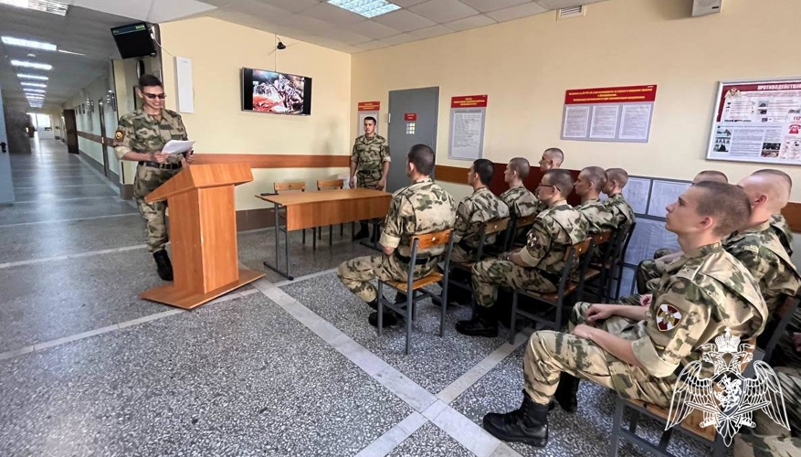С курсантами военного института проведены мероприятия единого дня агитационно-пропагандистской работы