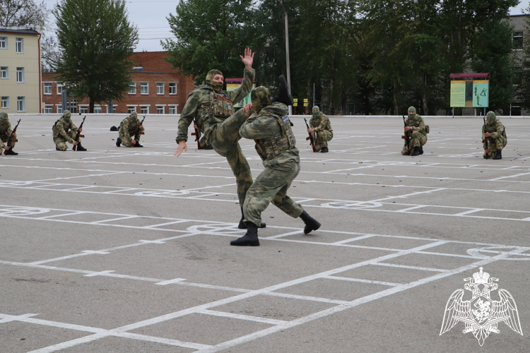 Курсанты Пермского военного института Росгвардии приняли военную присягу