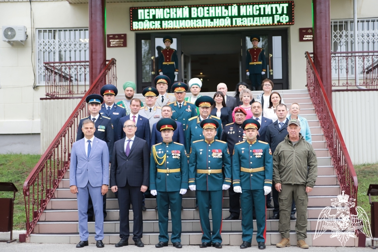 Курсанты Пермского военного института Росгвардии приняли военную присягу