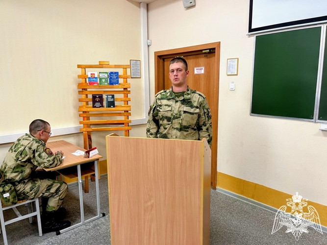 Курсанты первого курса Пермского военного института завершили обучение по программе общевойсковой подготовки