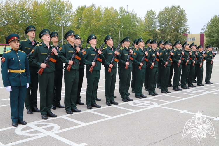 Курсанты Пермского военного института Росгвардии приняли военную присягу