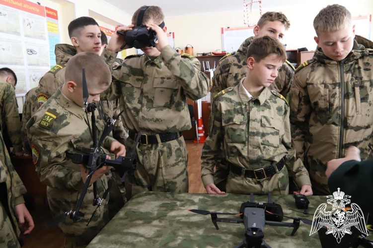 Пермский военный институт Росгвардии посетили кадеты Московского президентского кадетского училища имени М.А. Шолохова войск национальной гвардии Российской Федерации