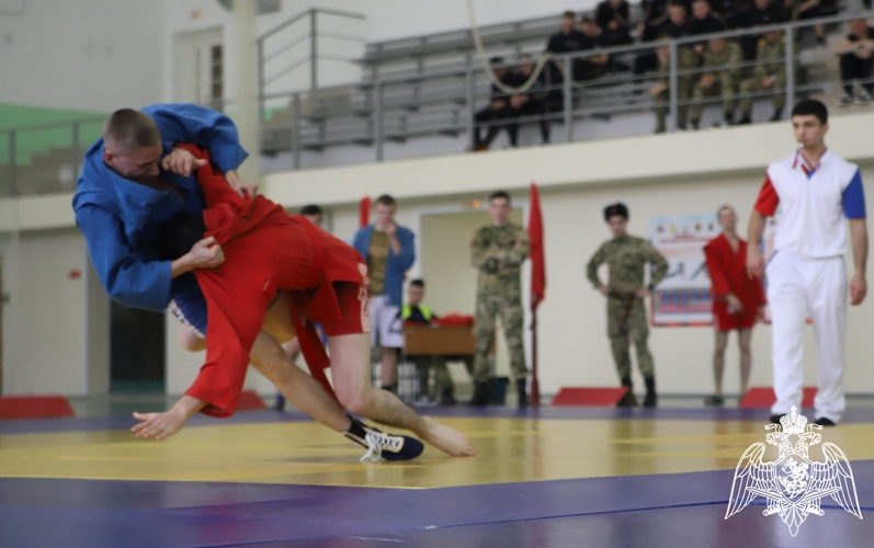 Военнослужащие Пермского военного института приняли участие в чемпионате по самбо