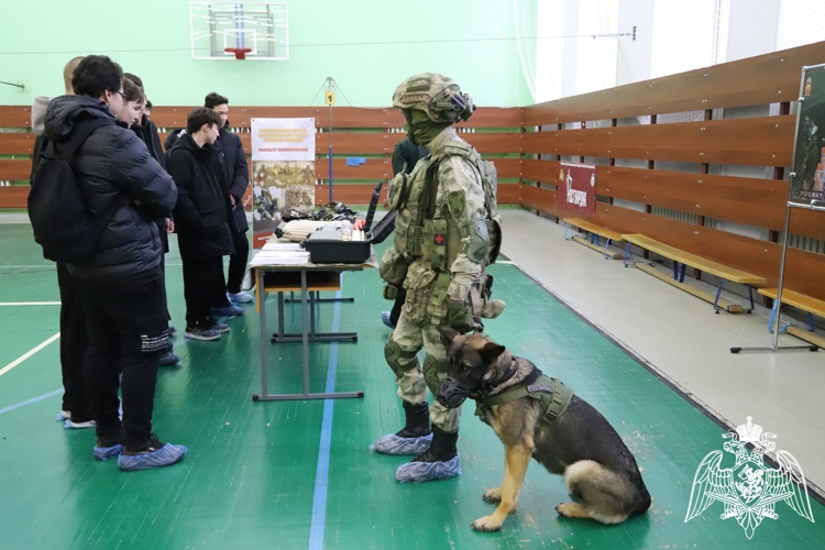 В Пермском военном институте проведен День призывника «Наша слава – Российская держава»