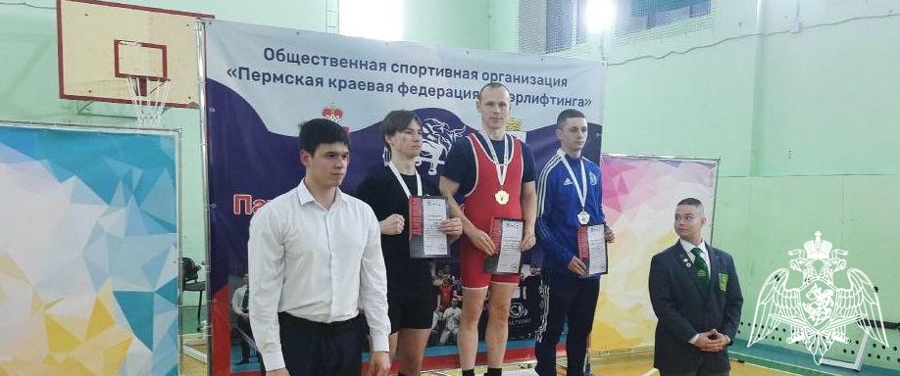 Военнослужащий Пермского военного института принял участие в Кубке Пермского края по пауэрлифтингу