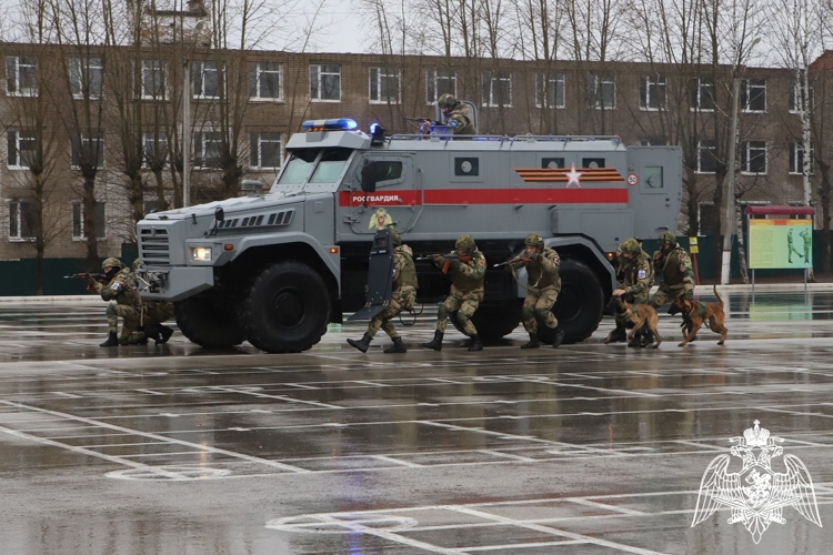 В Пермском военном институте проведен День призывника «Наша слава – Российская держава»