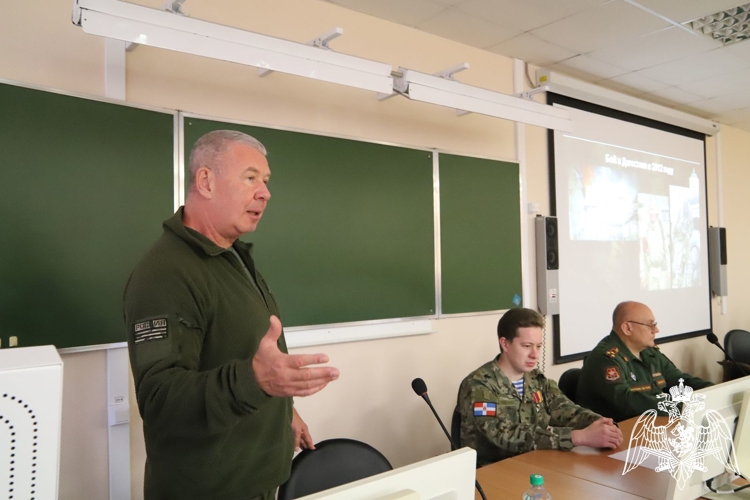 В Пермском военном институте проведен День призывника «Наша слава – Российская держава»