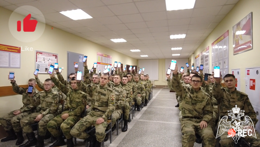 Военнослужащие военного института и члены их семей приняли участие в просветительской акции «Большой этнографический диктант»