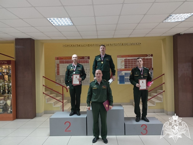 В Пермском военном институте прошел чемпионат среди постоянного состава по стрельбе из боевого ручного стрелкового оружия
