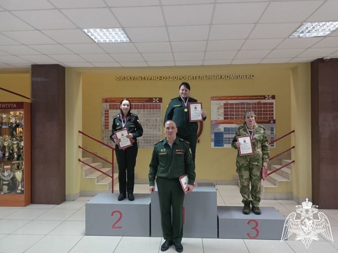 В Пермском военном институте прошел чемпионат среди постоянного состава по стрельбе из боевого ручного стрелкового оружия