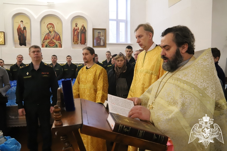 Военнослужащие Пермского военного института приняли участие в праздновании Крещения Господня