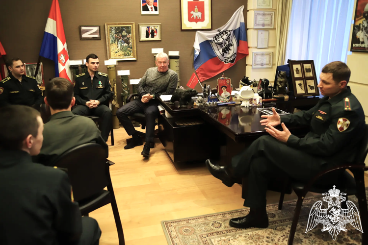 Курсанты Пермского военного института Росгвардии с экскурсией посетили Законодательное Собрание Пермского края