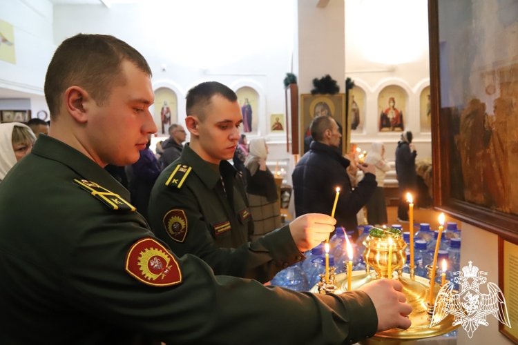 Военнослужащие Пермского военного института приняли участие в праздновании Крещения Господня