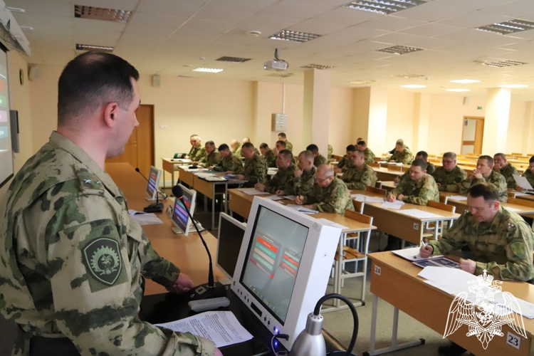 В Пермском военном институте проведены инструкторско-методические занятия с руководителями учебных групп командирской подготовки и их заместителями