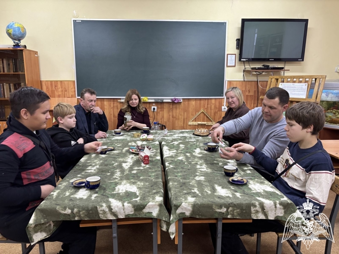 В Пермском военном институте Росгвардии состоялась экскурсия для детей, подопечных Пермского филиала Государственного фонда «Защитники Отечества»