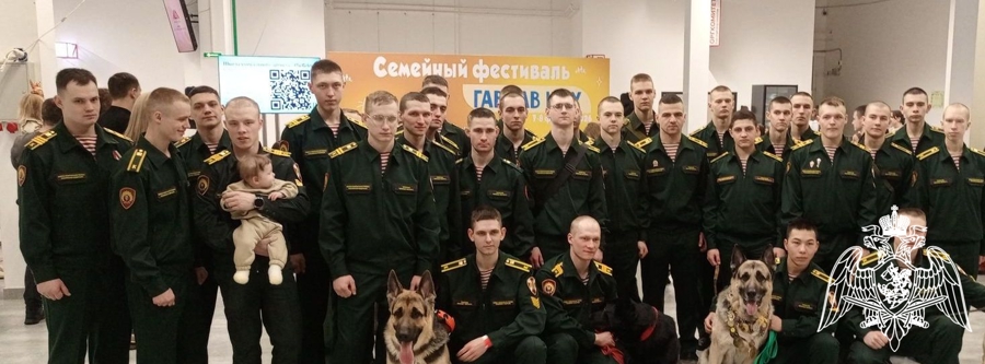 Курсанты факультета (кинологического) посетили выставку собак «Гав-Гав шоу»