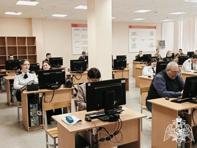 В Пермском военном институте проведен межвузовский конкурс научных докладов «Математика и физика вокруг нас»