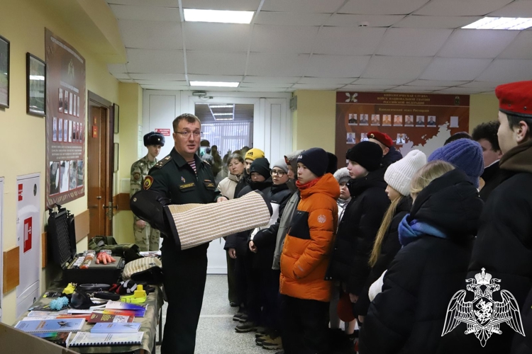 В Пермском военном институте войск национальной гвардии проведен день открытых дверей, посвященный 10-летию Росгвардии и 215-й годовщине войск национальной гвардии Российской Федерации