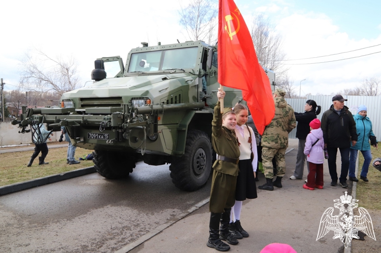 Личный состав Пермского военного института приняли участие в праздничном мероприятии «Салют, Победа!»