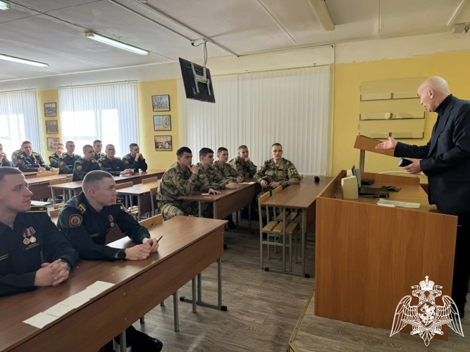В Пермском военном институте проведена олимпиада «Борьба с искажением истории на примерах великих личностей России»