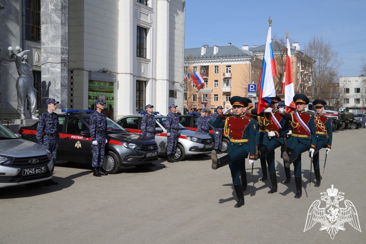 Военнослужащие Пермского военного института  приняли участие в торжественных мероприятиях, посвященных 10-летию со дня образования Федеральной службы войск национальной гвардии Российской Федерации и 215-й годовщине со дня образования войск правопорядка