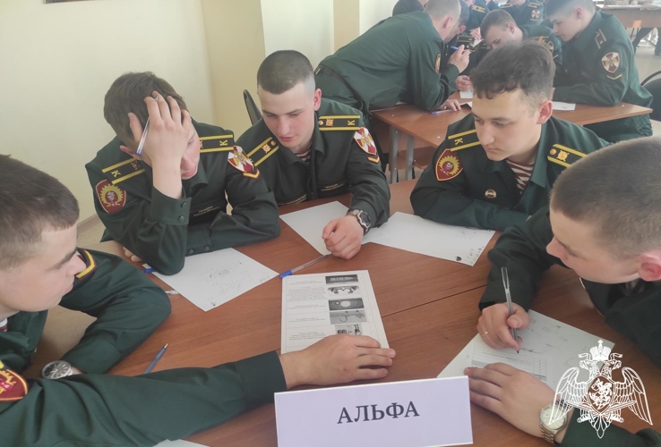 Курсанты Пермского военного института приняли участие в круглом столе «Математика и физика: от атома до космоса»