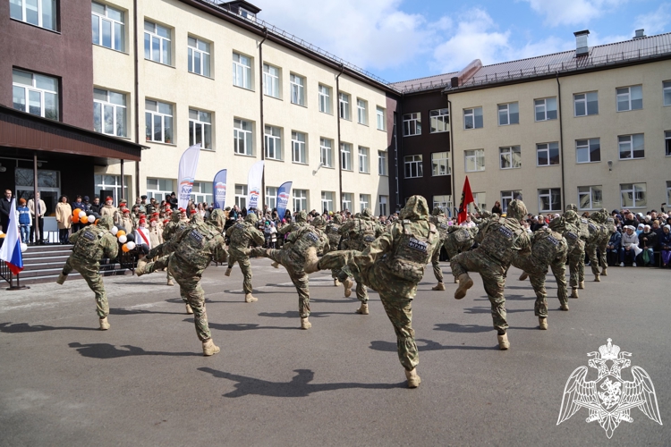 Личный состав Пермского военного института приняли участие в праздничном мероприятии «Салют, Победа!»