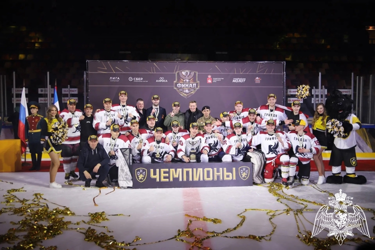 Команда Пермского военного института по хоккею с шайбой «Грифон» стала чемпионом Офицерской хоккейной лиги в Пермском крае сезона 2025–2026 года