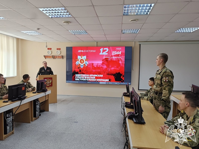 В Пермском военном институте проведено военно-политическое информирование, посвященное важному событию в военной истории России: «12 мая 1944 года – день освобождения Крыма»