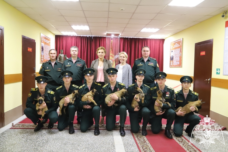 Пермский военный институт посетили директор АНО «Победоносец» Нина Масло и Иерей Роман Богдасаров