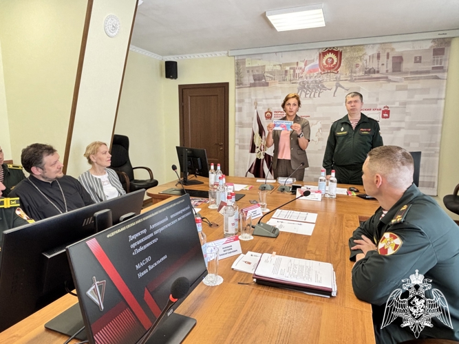 Пермский военный институт посетили директор АНО «Победоносец» Нина Масло и Иерей Роман Богдасаров