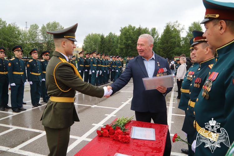 В Пермском военном институте Росгвардии состоялся юбилейный 40-й выпуск офицеров.