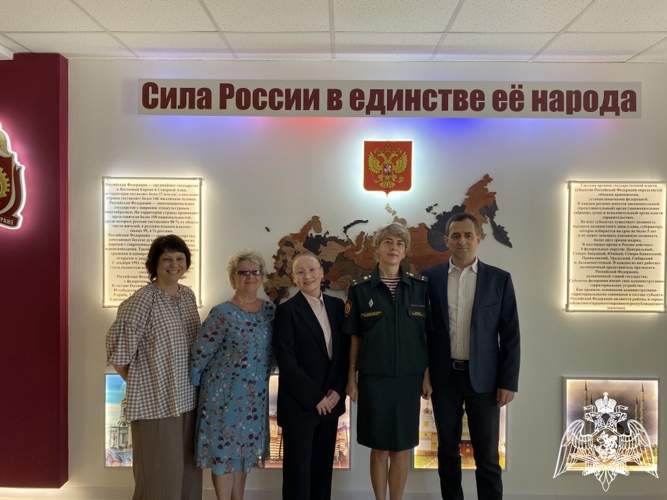 Всероссийская научно-практическая конференция с международным участием «Научно-образовательное пространство вуза: педагогический опыт и инновационные методики профессионально ориентированного обучения иностранным языкам»