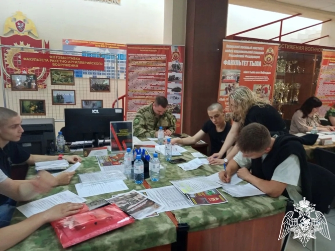 В Пермском военном институте начала работу приемная комиссия по набору абитуриентов из числа граждан, прошедших и не проходивших военную службу