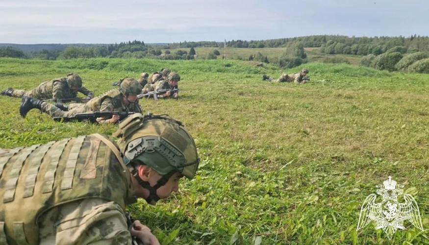 Первокурсники осваивают тактику ведения боя