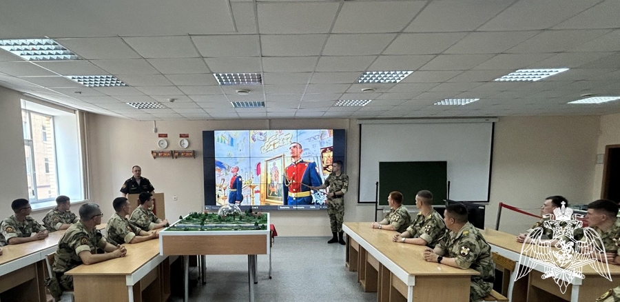 В подразделениях военного института проведено военно-политическое информирование на тему: «28 июля – День памяти равноапостольного великого князя Владимира – крестителя Руси, небесного покровителя войск национальной гвардии Российской Федерации»