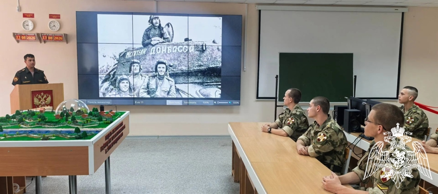 На факультете (связи и автоматизированного управления войсками) проведено военно-политическое информирование